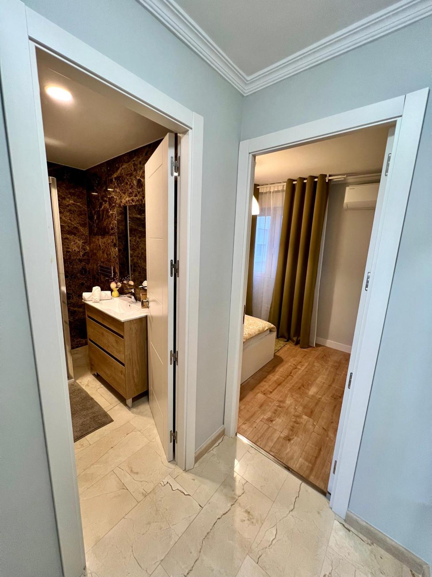 Apartamentos Prestige Suites Malaga IV المظهر الخارجي الصورة